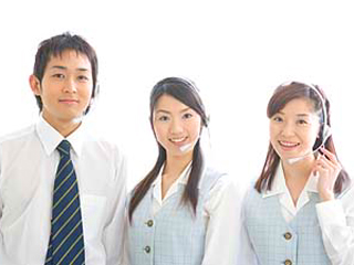 様々な職種のスタッフが連携し、協力してサービスをお届けしています。