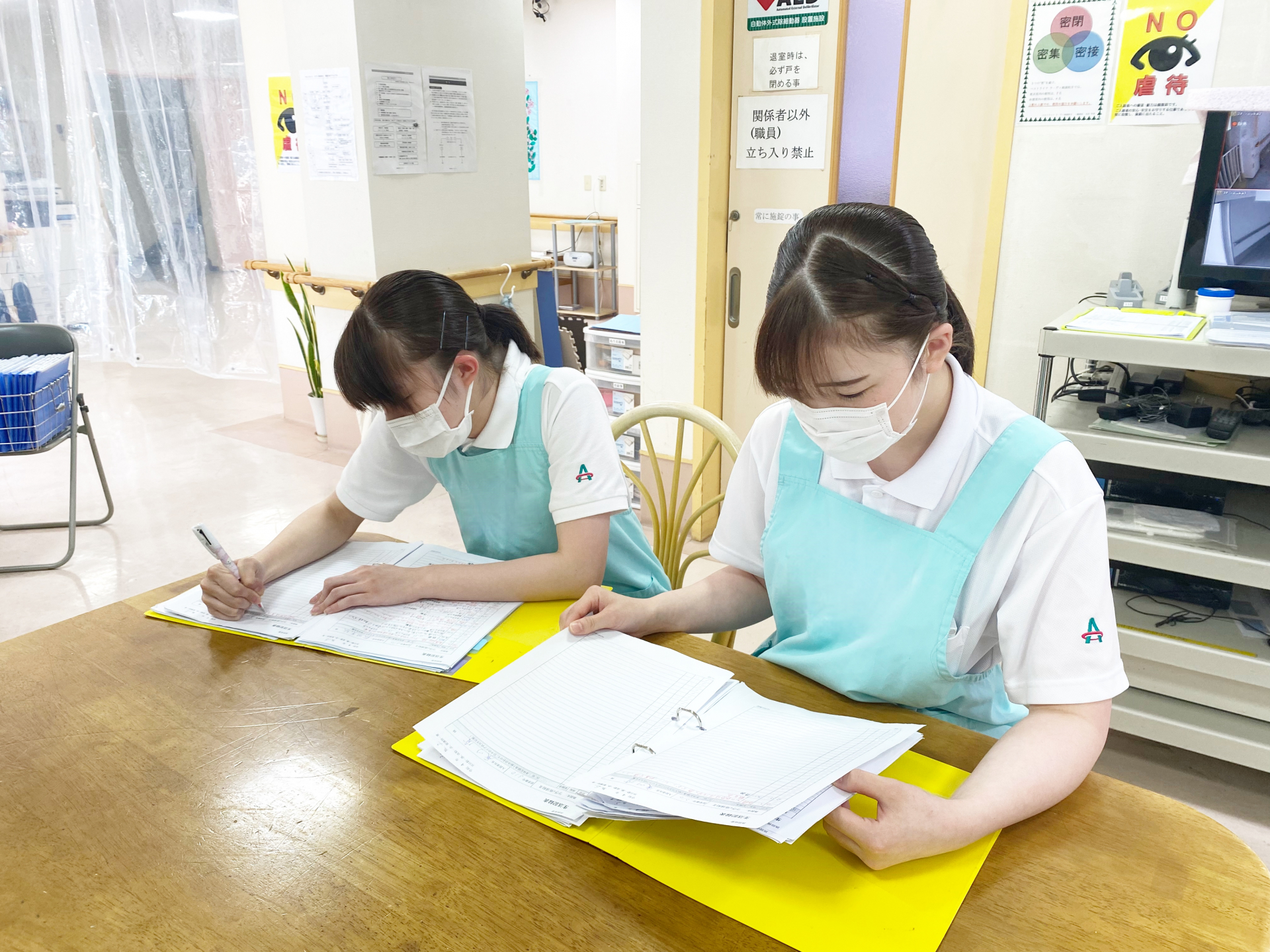 「介護の仕事が好き!」という仲間もいます。